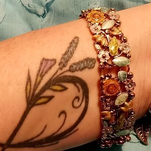 Floral fancy clasp bracelet Enamel